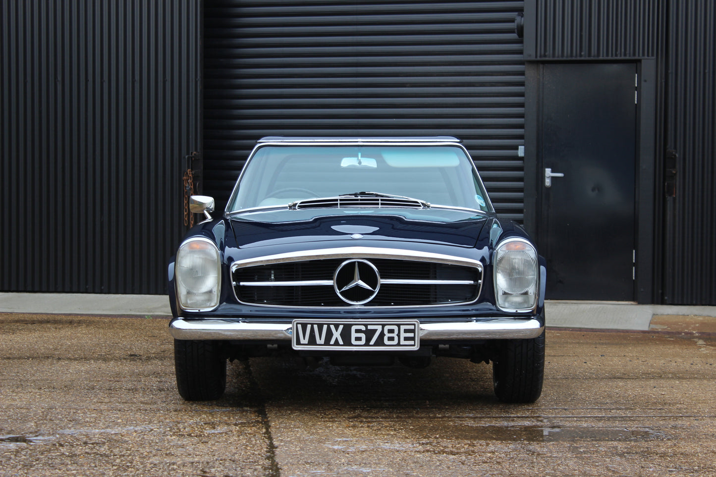 1967 Mercedes 230 SL Pagoda