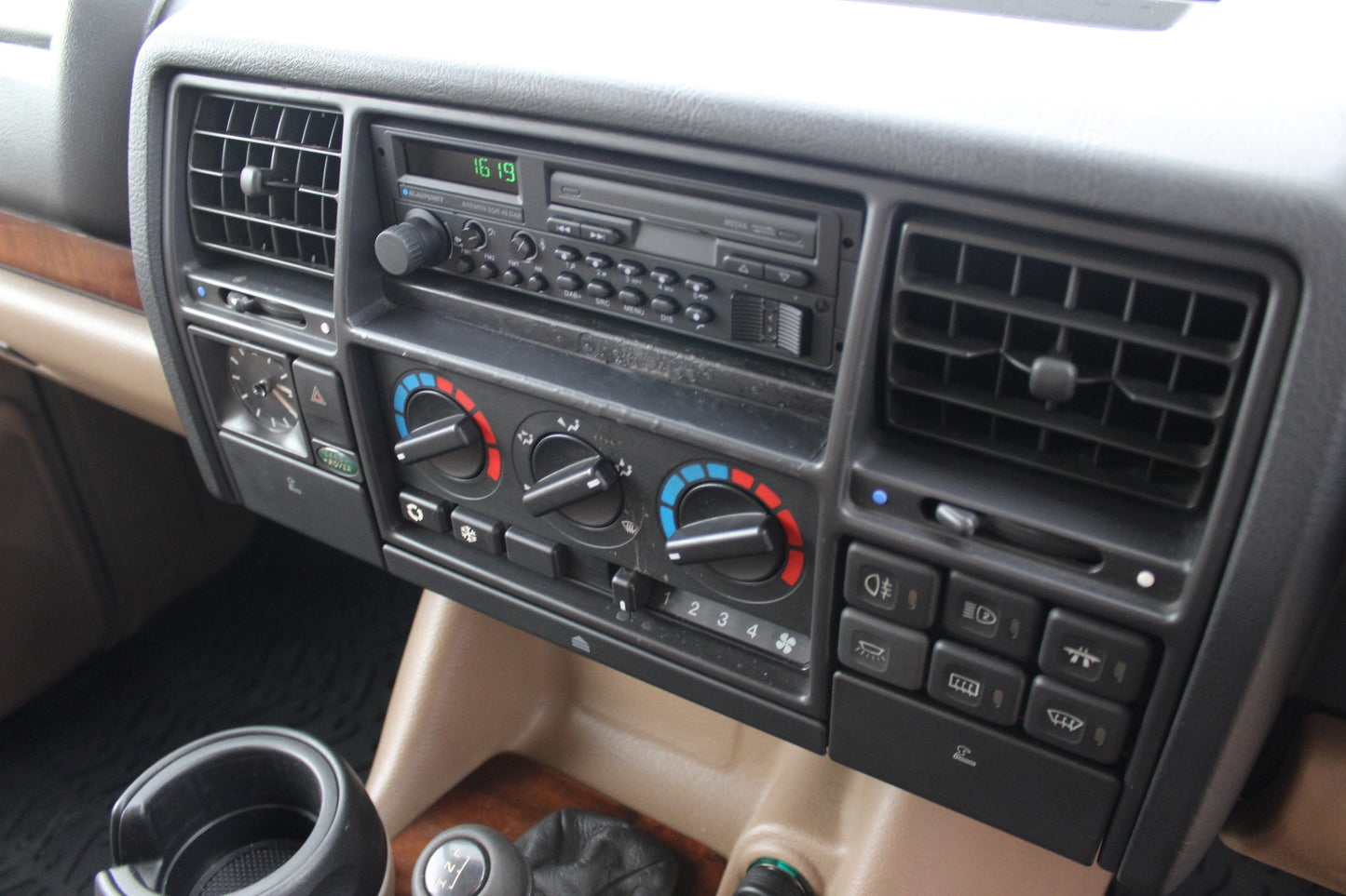 1995 Range Rover Classic - Soft Dash - Live Auction